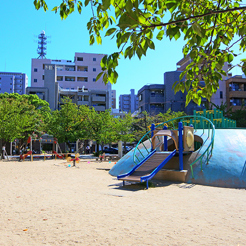 江坂周辺のおすすめスポット「江坂公園」