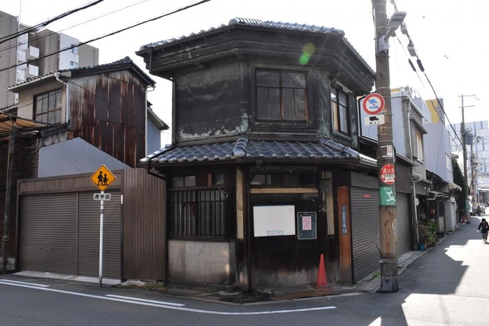 松屋町周辺のおすすめスポット「空堀商店街」